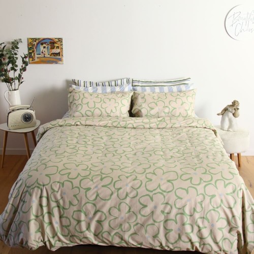 Super King NZ (265cm x 210cm)-Willow Oatmeal &amp; Green Flower Duvet Cover Set